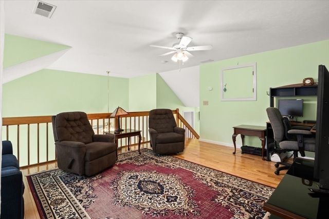 8 Willow Pond Dr 8, Rockland, MA 02370