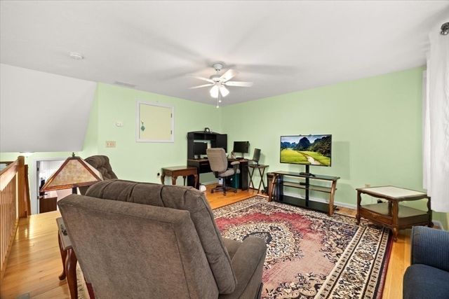 8 Willow Pond Dr 8, Rockland, MA 02370