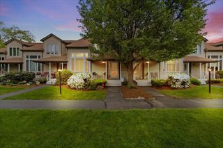 8 Willow Pond Dr 8, Rockland, MA 02370