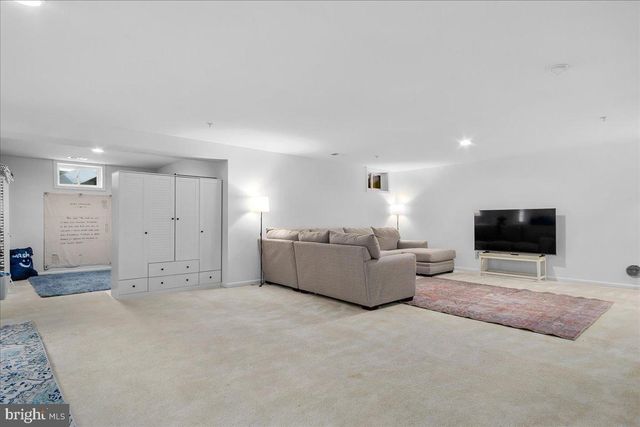 9354 DRUMMAN DR, Hagerstown, MD 21740