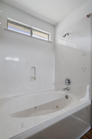 1106 Canada Wild DR, Buda, TX 78610