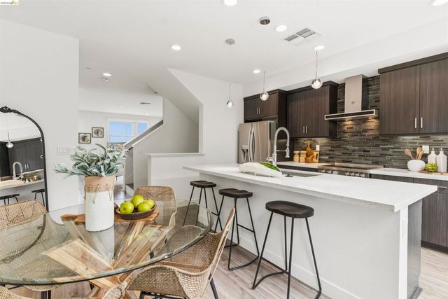 1355 Pullman Way, Oakland, CA 94607