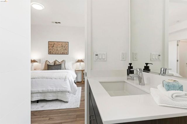 1355 Pullman Way, Oakland, CA 94607