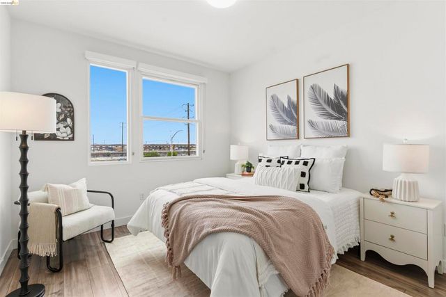 1355 Pullman Way, Oakland, CA 94607