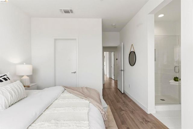 1355 Pullman Way, Oakland, CA 94607