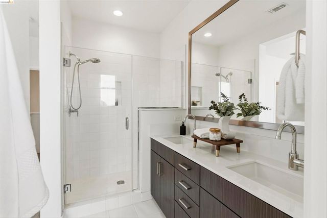 1355 Pullman Way, Oakland, CA 94607