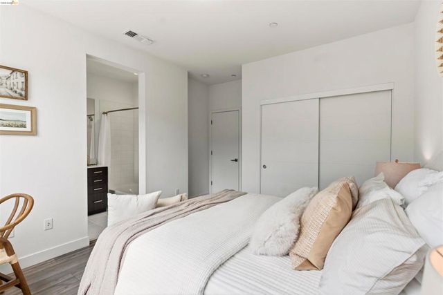 1355 Pullman Way, Oakland, CA 94607