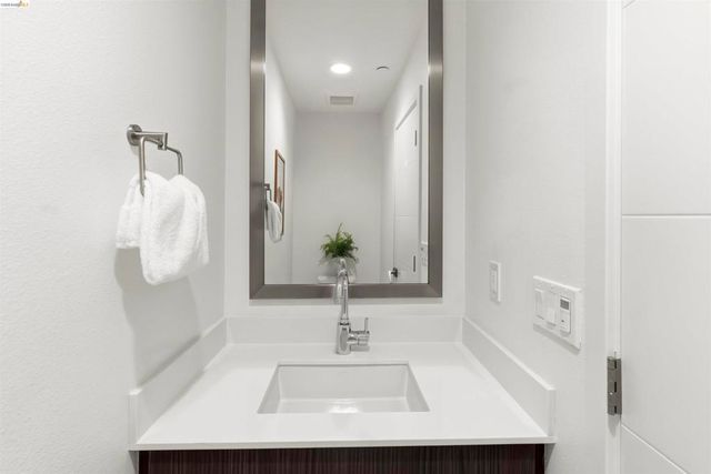 1355 Pullman Way, Oakland, CA 94607