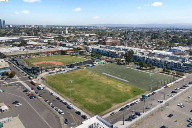 1355 Pullman Way, Oakland, CA 94607