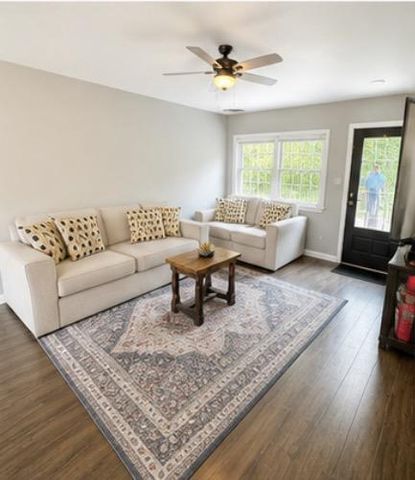 2325 RALEIGH DR, Lancaster, PA 17601