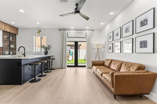 10487 W 34th Ct, Hialeah, FL 33018