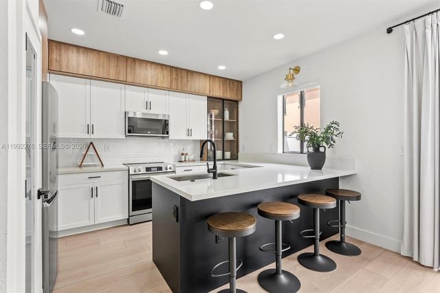 10487 W 34th Ct, Hialeah, FL 33018