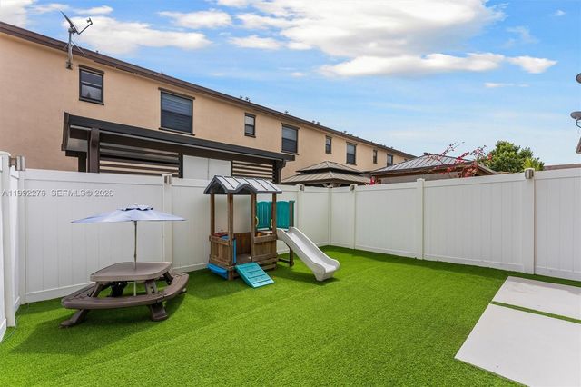 10487 W 34th Ct, Hialeah, FL 33018