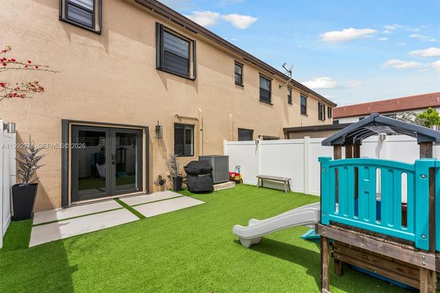 10487 W 34th Ct, Hialeah, FL 33018