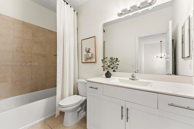 10487 W 34th Ct, Hialeah, FL 33018