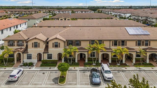 10487 W 34th Ct, Hialeah, FL 33018