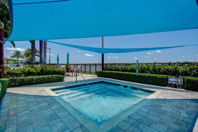 10487 W 34th Ct, Hialeah, FL 33018