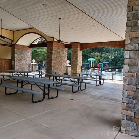 11312 Huntington Meadow Lane, Charlotte, NC 28273