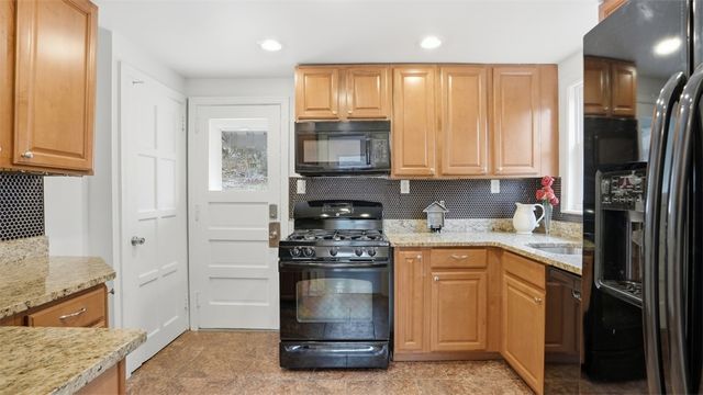 502 Weyman Road, Whitehall, PA 15236