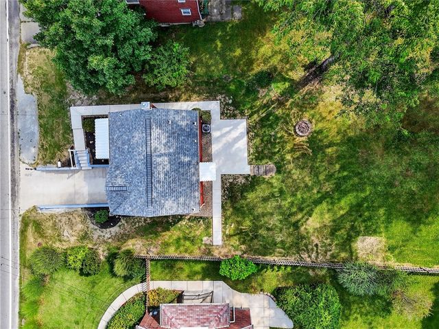 502 Weyman Road, Whitehall, PA 15236