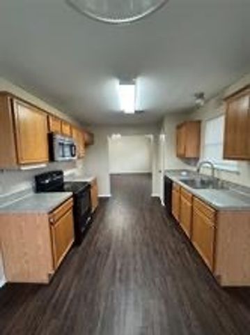 111 Kennedy Drive, Terrell, TX 75160