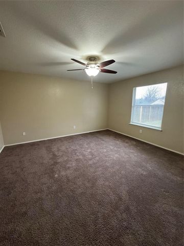 111 Kennedy Drive, Terrell, TX 75160