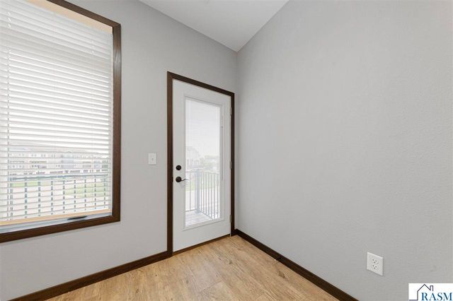 2194 Rolling Green Trail, North Mankato, MN 56003