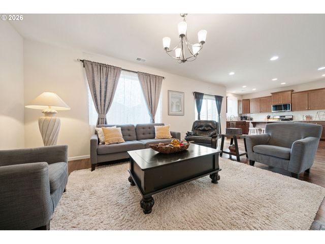 937 N GIBERT Ct, Ridgefield, WA 98642