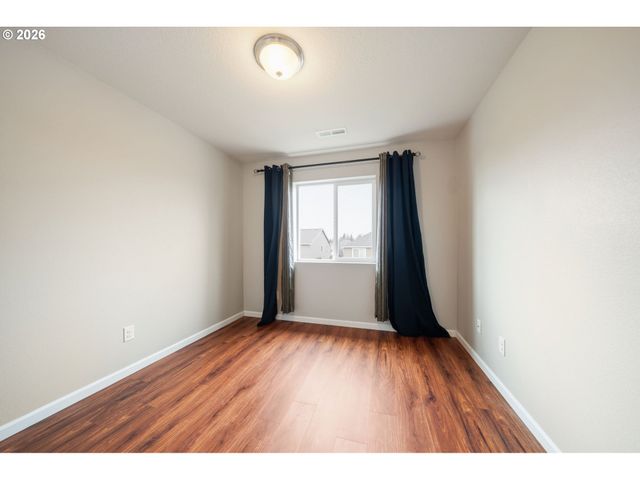 937 N GIBERT Ct, Ridgefield, WA 98642