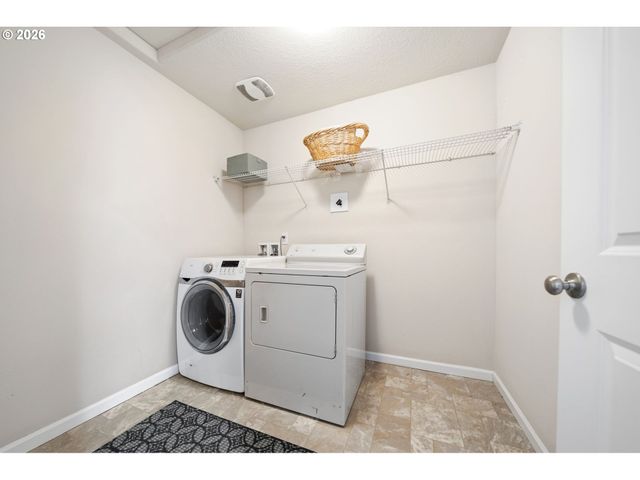 937 N GIBERT Ct, Ridgefield, WA 98642