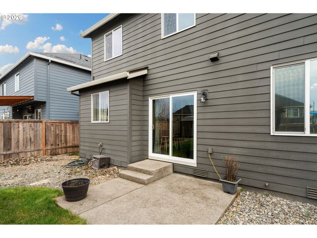 937 N GIBERT Ct, Ridgefield, WA 98642