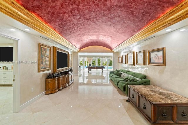 185 SW 130th Ave, Miami, FL 33184