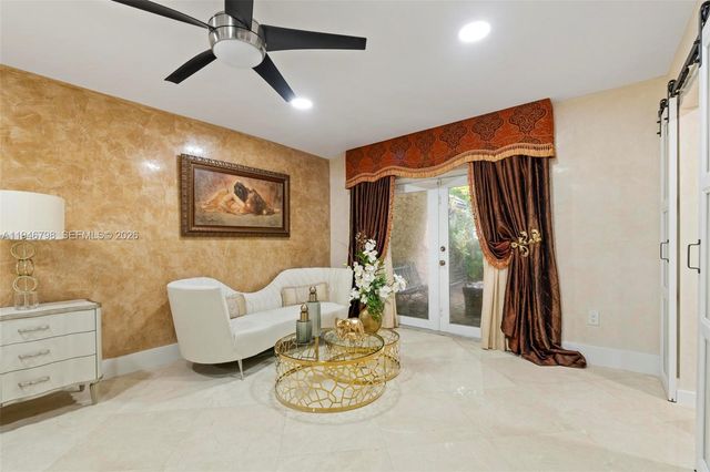 185 SW 130th Ave, Miami, FL 33184