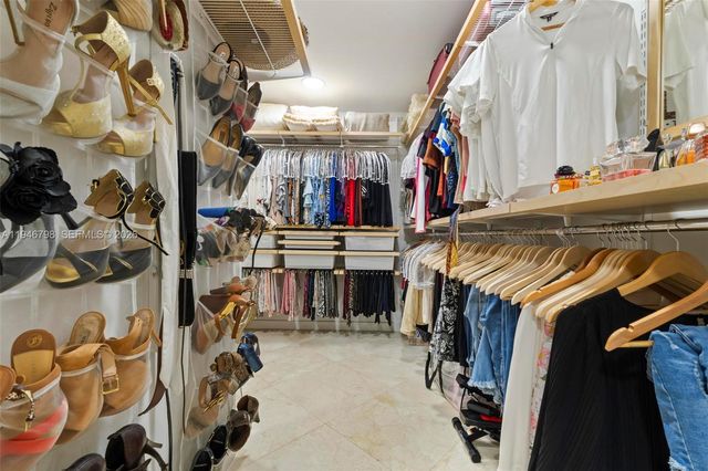 185 SW 130th Ave, Miami, FL 33184