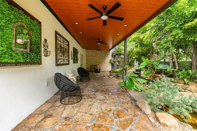 185 SW 130th Ave, Miami, FL 33184