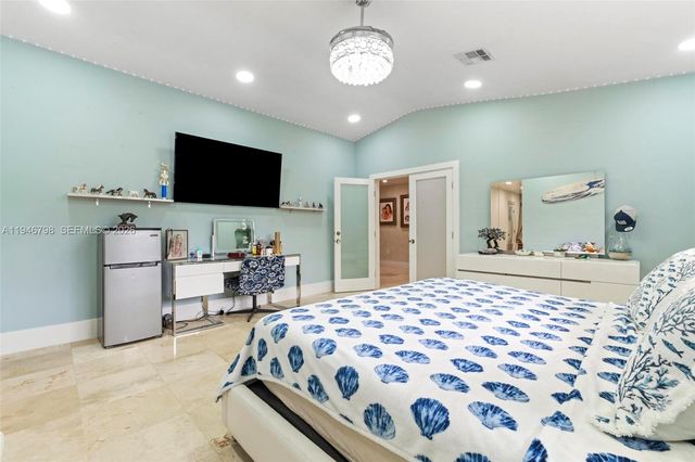 185 SW 130th Ave, Miami, FL 33184