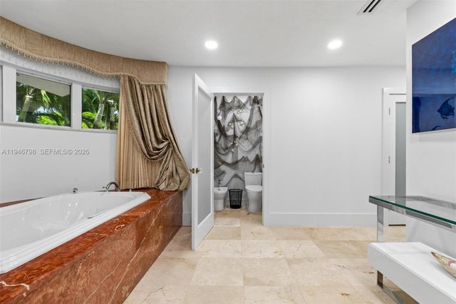 185 SW 130th Ave, Miami, FL 33184