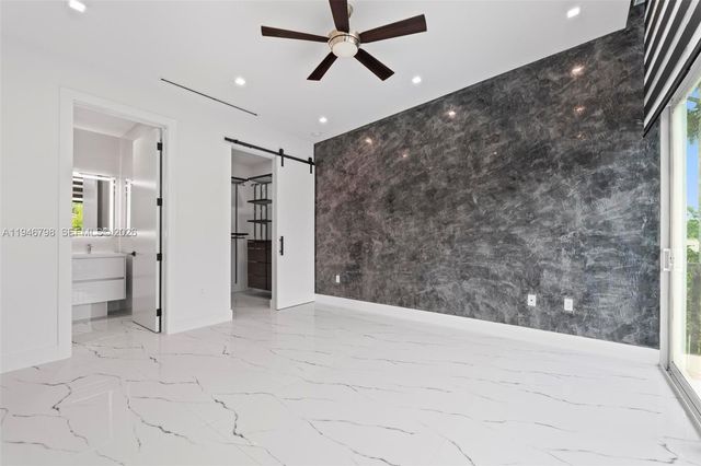 185 SW 130th Ave, Miami, FL 33184