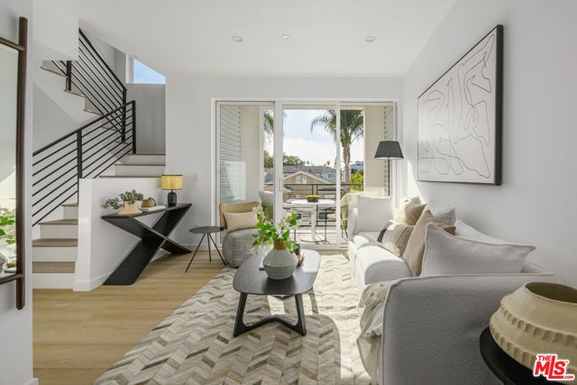 5843 David Avenue, Los Angeles, CA 90034