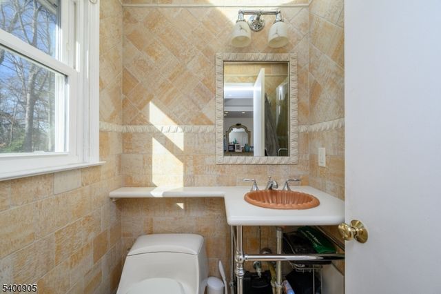 228 Brook Valley Rd, Montville Twp., NJ 07082