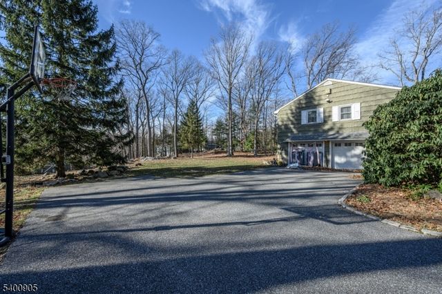 228 Brook Valley Rd, Montville Twp., NJ 07082