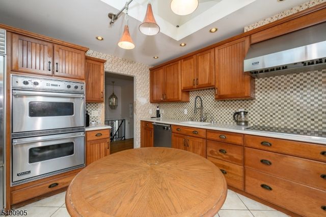 228 Brook Valley Rd, Montville Twp., NJ 07082