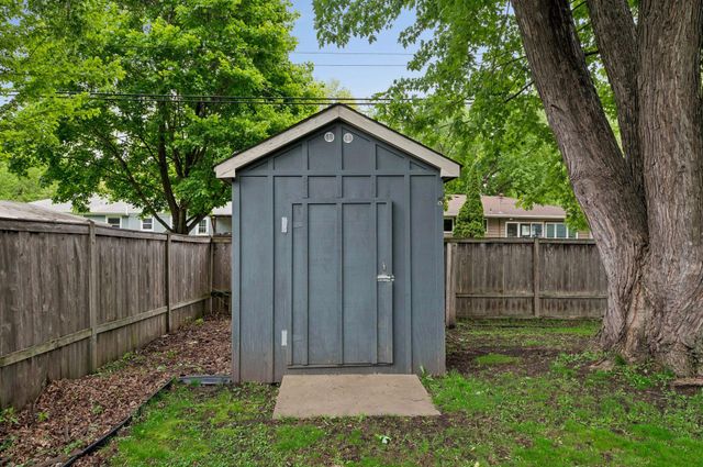 4816 Nevada Avenue N, Crystal, MN 55428