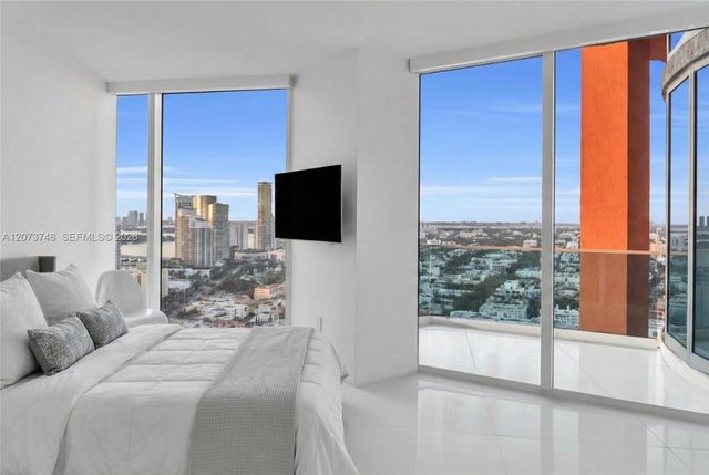 300 S Pointe Drive 3105, Miami Beach, FL 33139