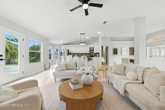 1750 GALLAHADION Court, Jacksonville, FL 32218