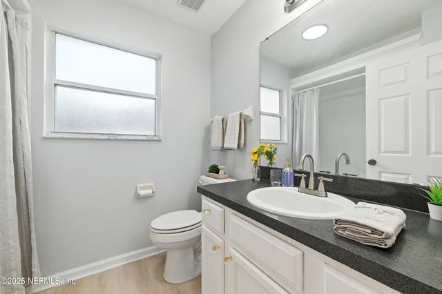 1750 GALLAHADION Court, Jacksonville, FL 32218