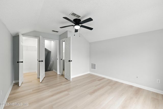1750 GALLAHADION Court, Jacksonville, FL 32218