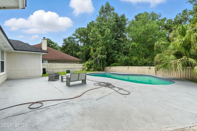 1750 GALLAHADION Court, Jacksonville, FL 32218