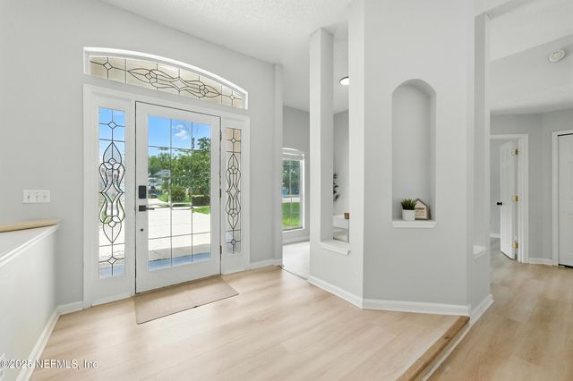 1750 GALLAHADION Court, Jacksonville, FL 32218