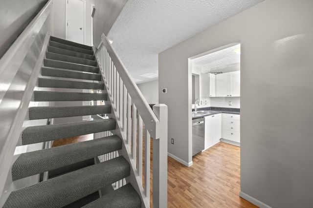 5626 Blendonridge Drive, 90C, Columbus, OH 43230